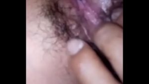 Em gái tự thủ dâm bướm em dâm chịch đã lắm anh ạ