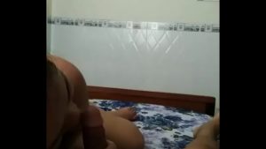 Sướng buồi vì được em bú