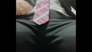 Anh quản lý mặc vest thích chịch nhau dâm cực